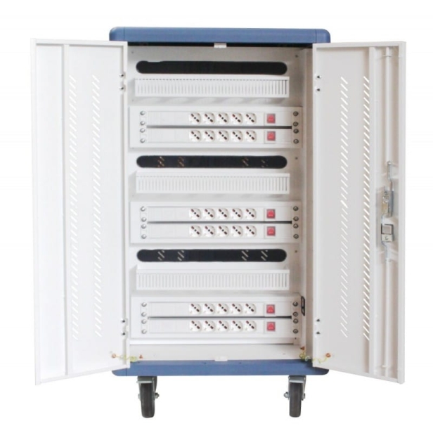 mobilna-stacja-ladujaca-dla-30-laptopow-lub-tabletow_@.jpg